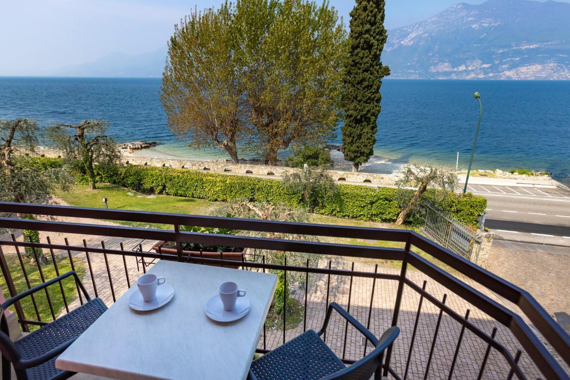 Residence Solei Classic & Plus Brenzone Extérieur photo
